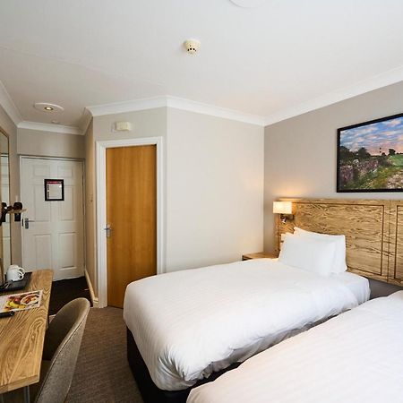 Red Lion, Wigan By Marston'S Inns Rufford Buitenkant foto