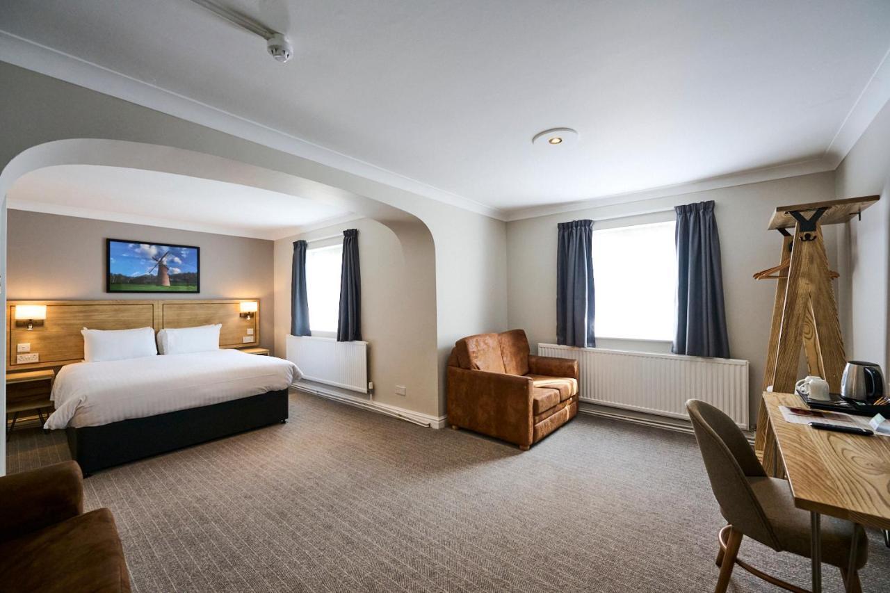 Red Lion, Wigan By Marston'S Inns Rufford Buitenkant foto