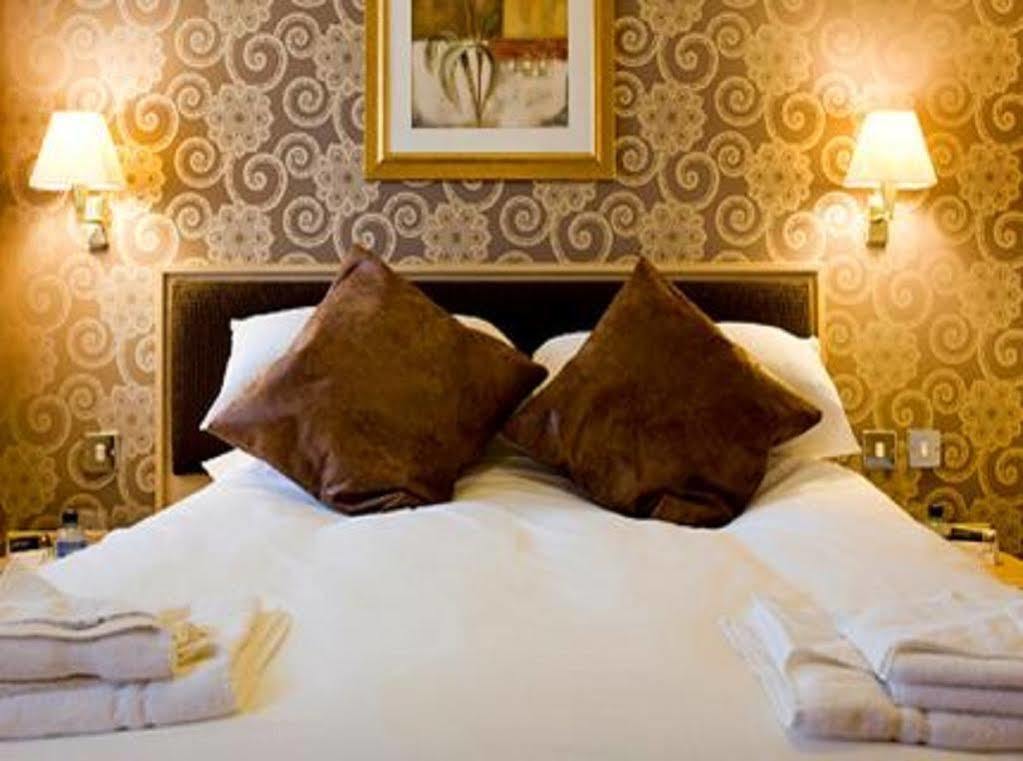 Red Lion, Wigan By Marston'S Inns Rufford Buitenkant foto