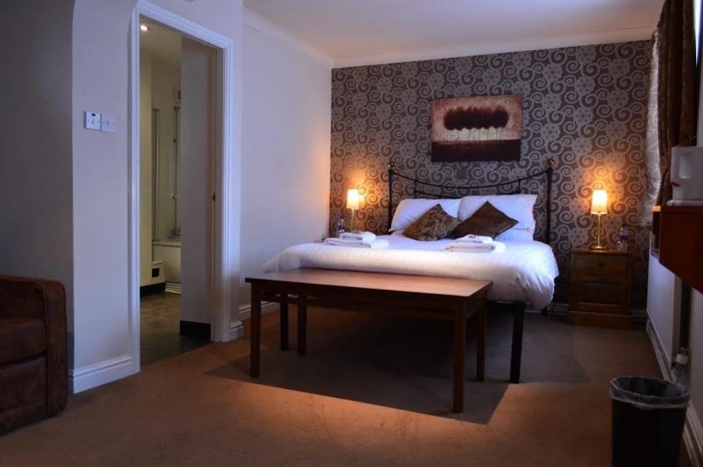 Red Lion, Wigan By Marston'S Inns Rufford Buitenkant foto