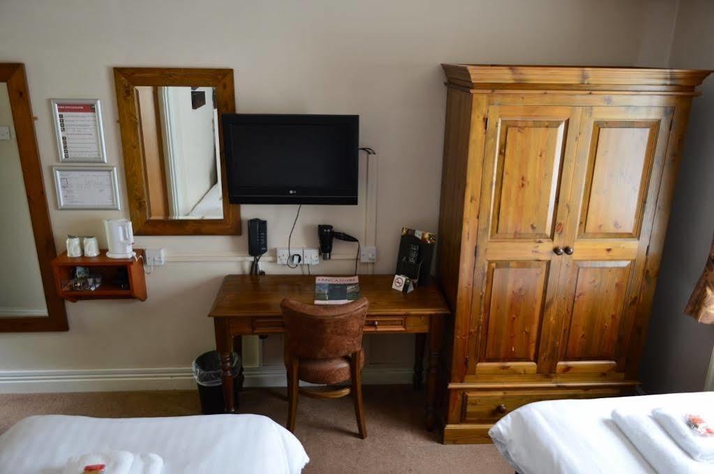 Red Lion, Wigan By Marston'S Inns Rufford Buitenkant foto