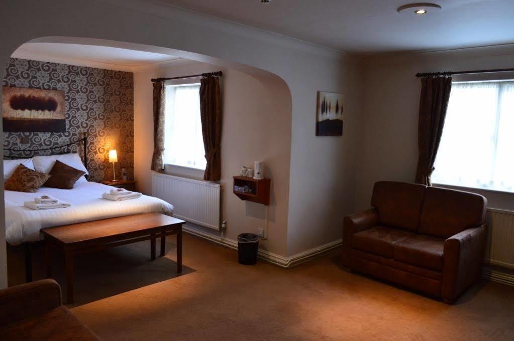 Red Lion, Wigan By Marston'S Inns Rufford Buitenkant foto